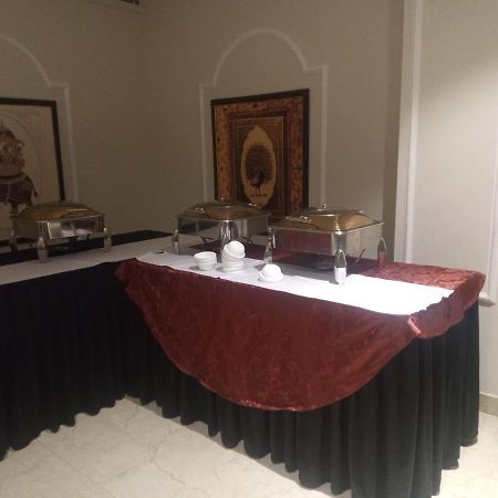 Morena Indralok Palace Hotel & Resort المظهر الخارجي الصورة